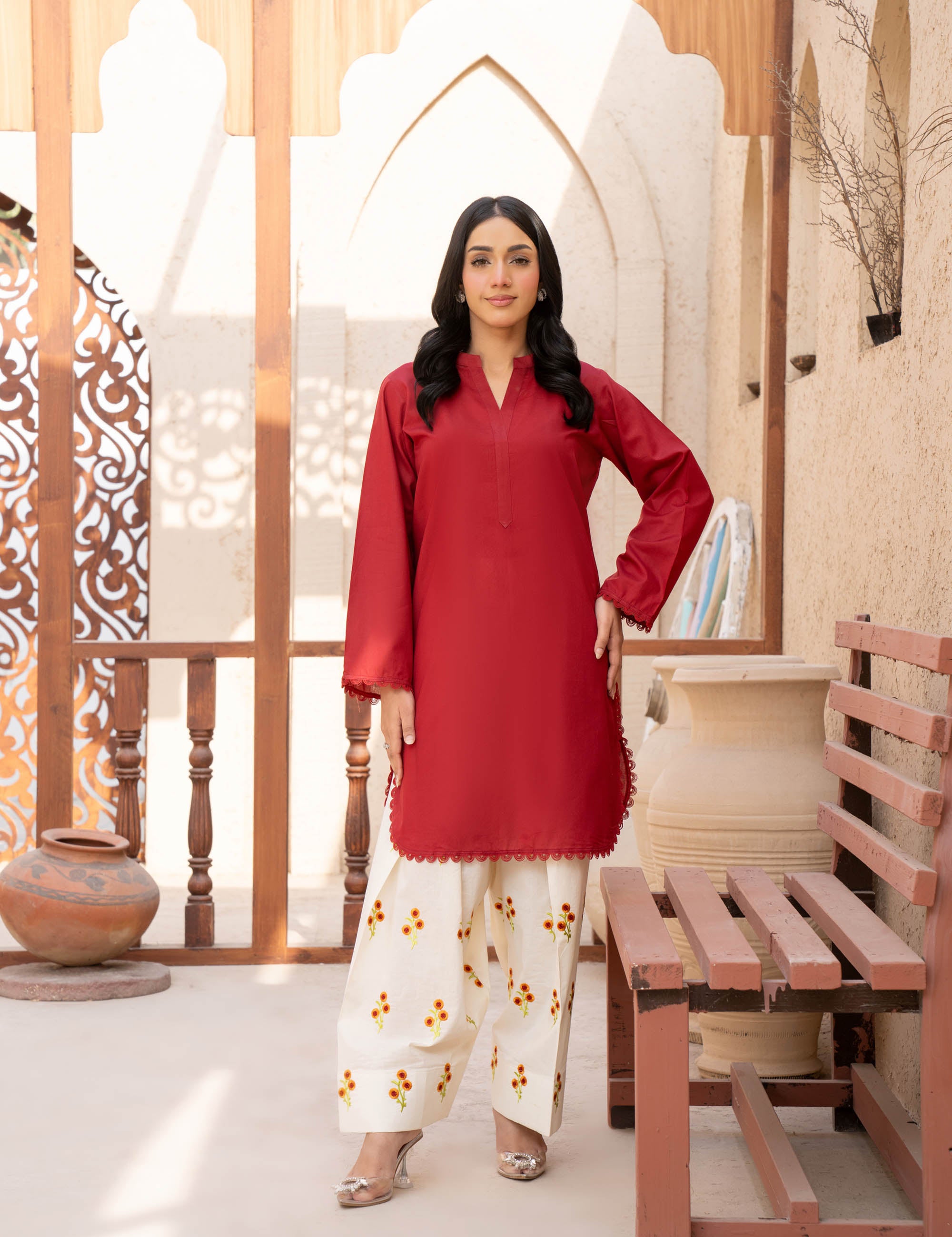 Farshi lawn suit meroon