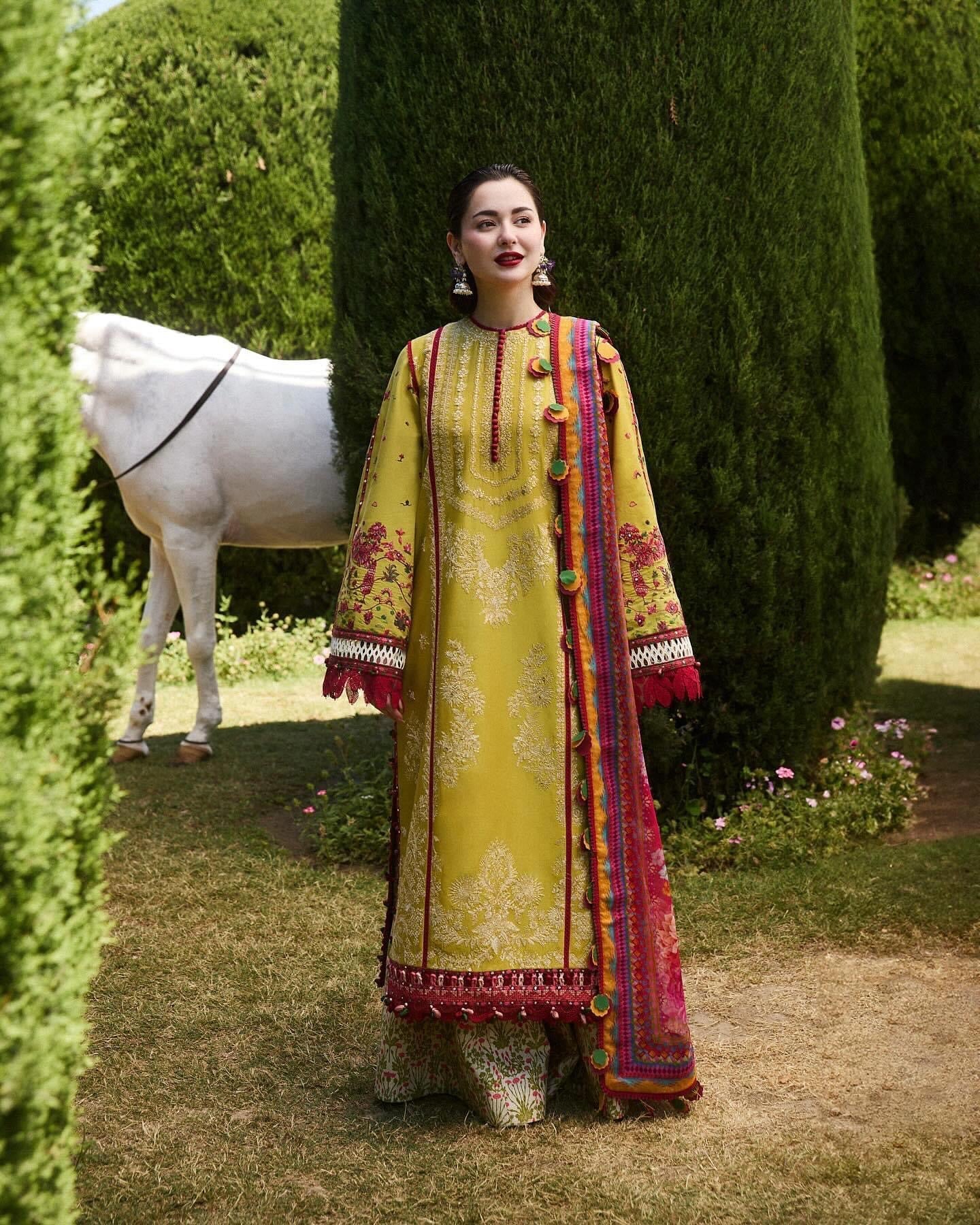 husain-rehar-lawn-suit.jpg